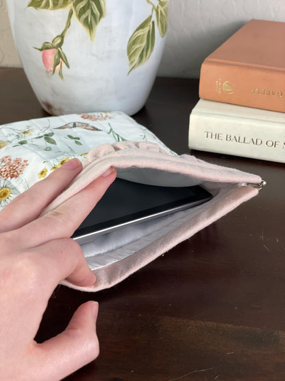 Miss Farmer Kindle Sleeve