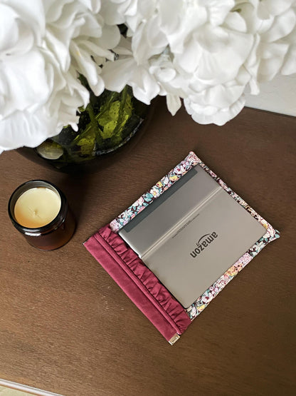 Miss Petty Kindle Sleeve