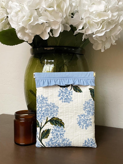 Miss Sampson Kindle Sleeve
