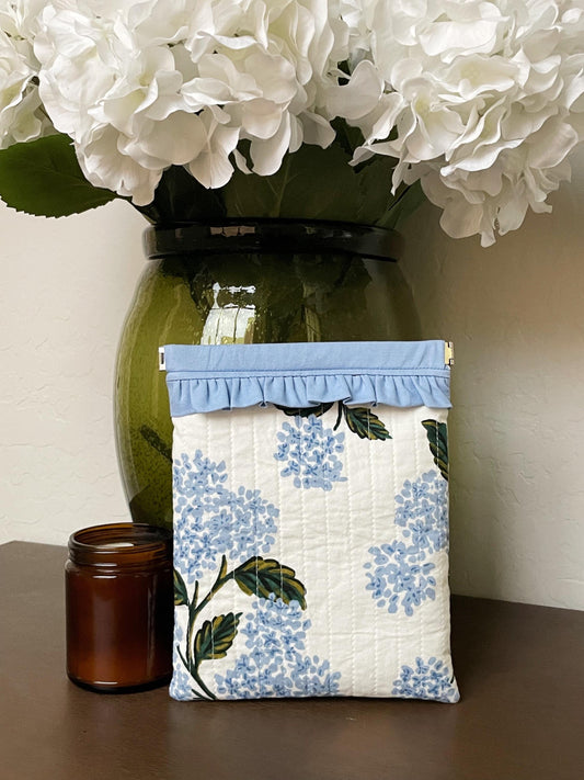 Miss Sampson Kindle Sleeve