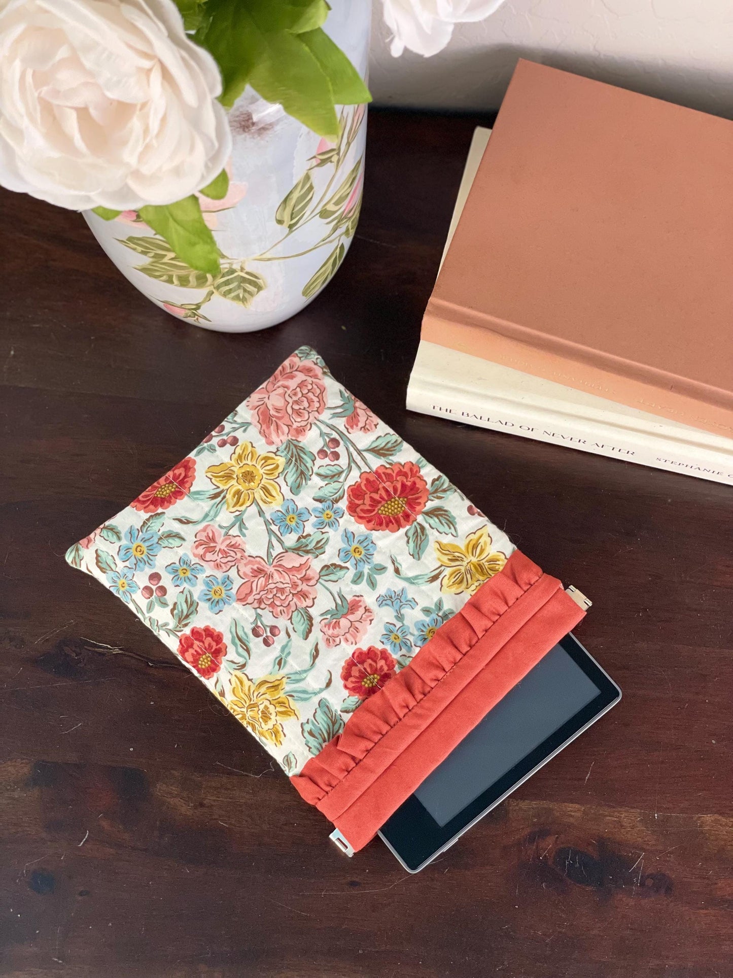Miss Brownscombe Kindle Sleeve