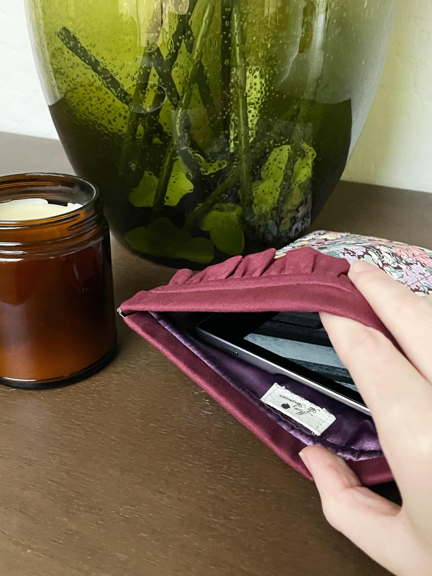 Miss Petty Kindle Sleeve